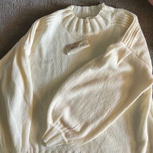 Ribbed knit sweater- cream size M